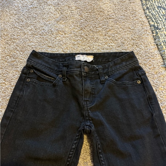 Free People Distressed Black Skinny Jeans - Picture 3 of 9